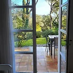 Les Restanques 10 Chenes 3 Сasa de vacaciones Grimaud