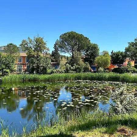 Les Restanques 10 Chenes 3 Nyaraló Grimaud