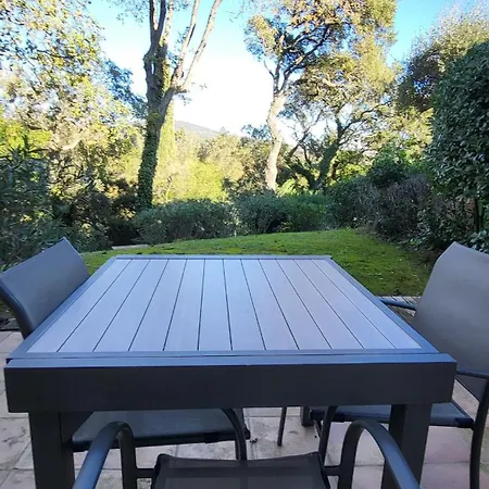 Les Restanques 10 Chenes 3 * Grimaud