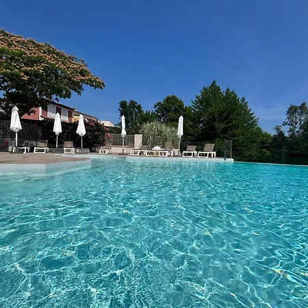 Les Restanques 10 Chenes 3 Holiday home *