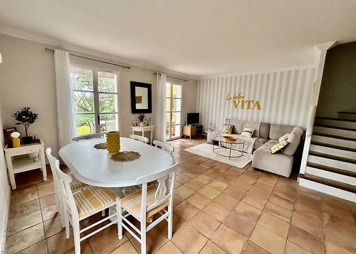 Les Restanques 10 Chenes 3 גרימו