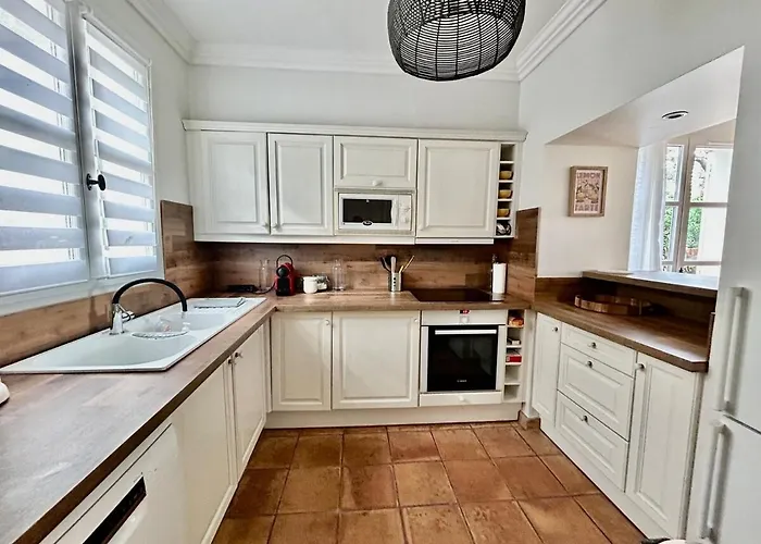 Les Restanques 10 Chenes 3 * גרימו