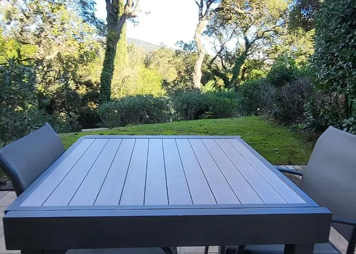 Les Restanques 10 Chenes 3 * Grimaud