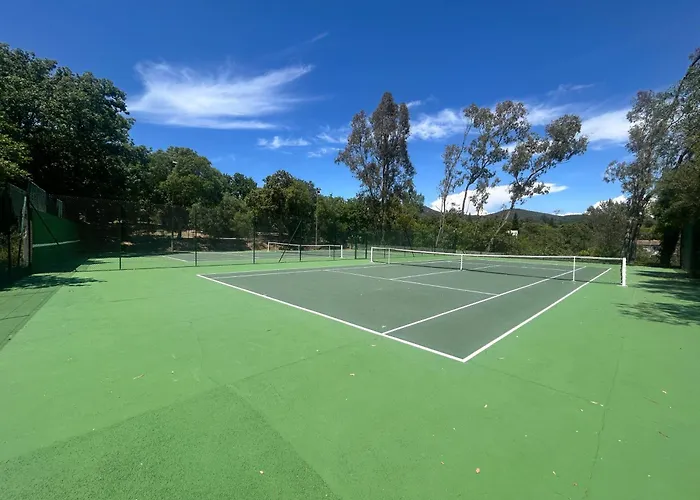 Les Restanques 10 Chenes 3 *